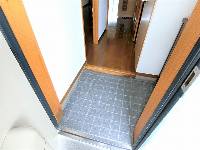 アイランドパレスの玄関