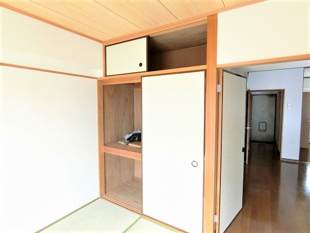 アイランドパレスの収納