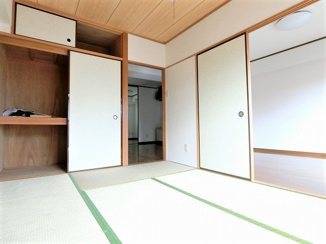 アイランドパレスの和室