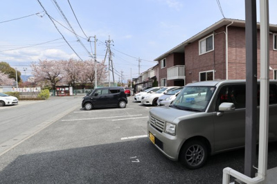 【駐車場】 | ロイヤルパレス仲澤B