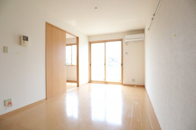 【居間・リビング】 | ロイヤルパレス仲澤B