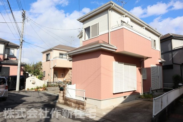 花見川区横戸町　中古戸建　平成１１年建築　南西側５ｍ道路面の外観