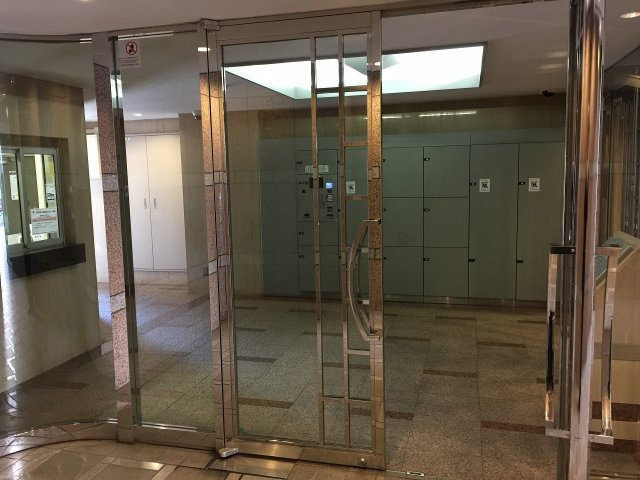 ザ・プラザオーベル白山のエントランス