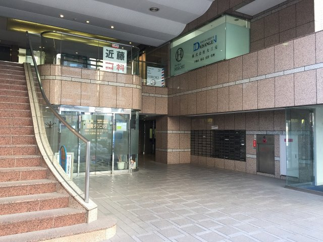 ザ・プラザオーベル白山のエントランス