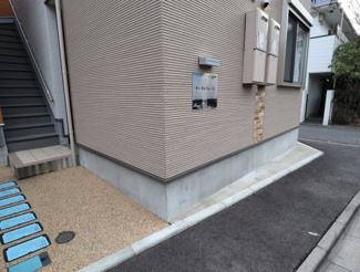 【エントランス】