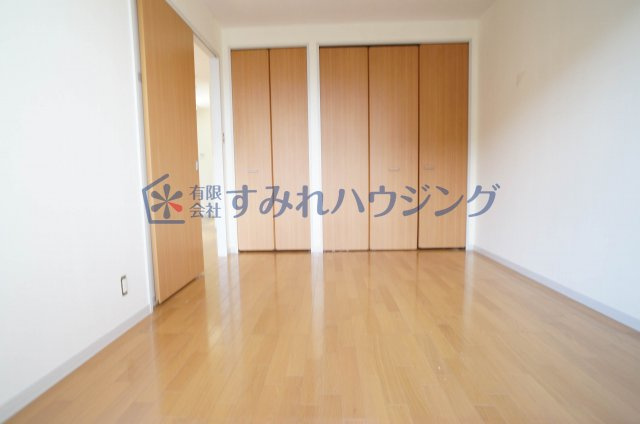 サンフォレスト荒牧の洋室