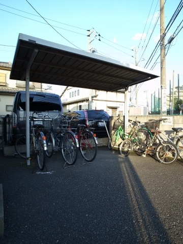 【エントランス】 | エクセルⅢ | 屋根付き駐輪場☆