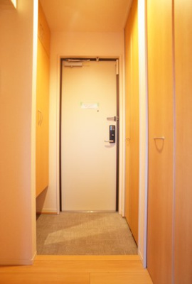 【玄関】 | LES ENS FAMIIAUX H | 玄関（別部屋）