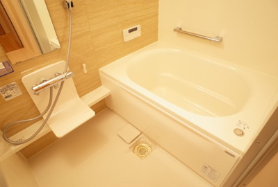 【浴室】 | LES ENS FAMIIAUX H | お風呂（別部屋）