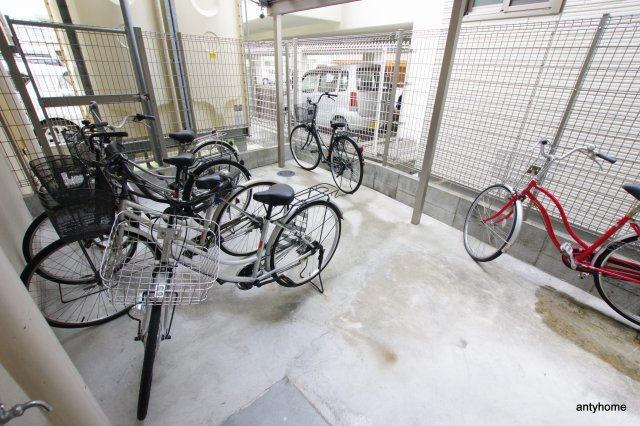 中村マンション　仲介手数料無料の駐車場