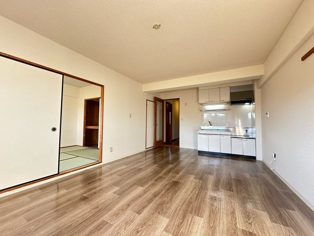 コートヴィラの居間・リビング