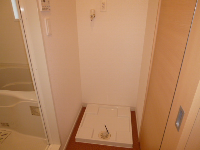 グローヴブリーズガーデンＢのその他|洗濯機置場