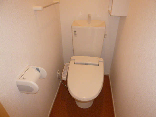 グローヴブリーズガーデンＢのトイレ|シャワー付きトイレ