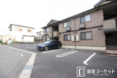 【駐車場】 | セジュールロイヤル　Ａ