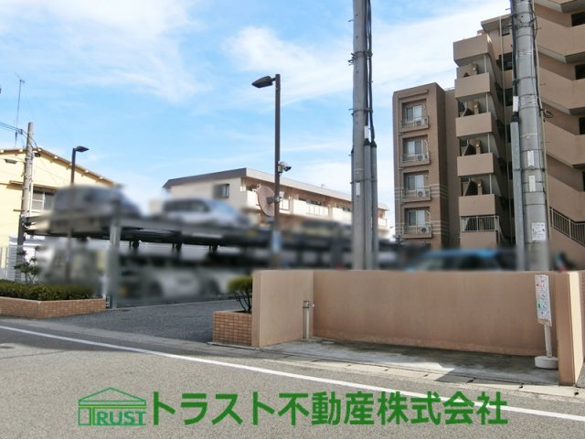 ファーミンスペリオ魚住ヒルズの駐車場