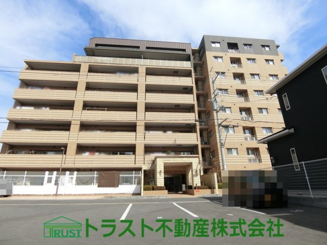 ファーミンスペリオ魚住ヒルズの外観