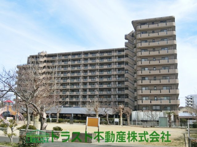 ライオンズマンション明石田町の外観