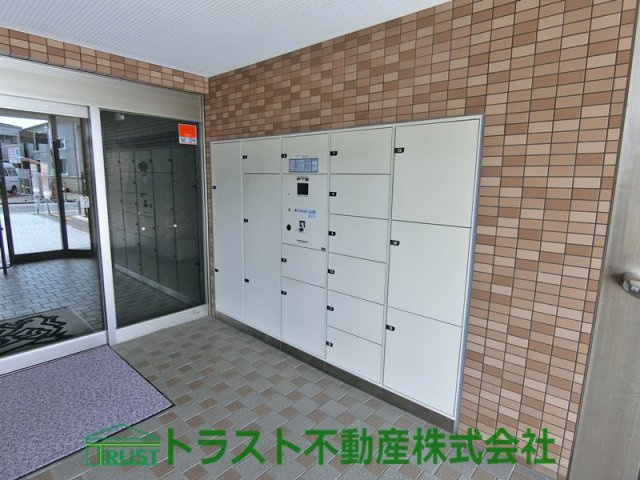 ライオンズマンション明石田町のエントランス
