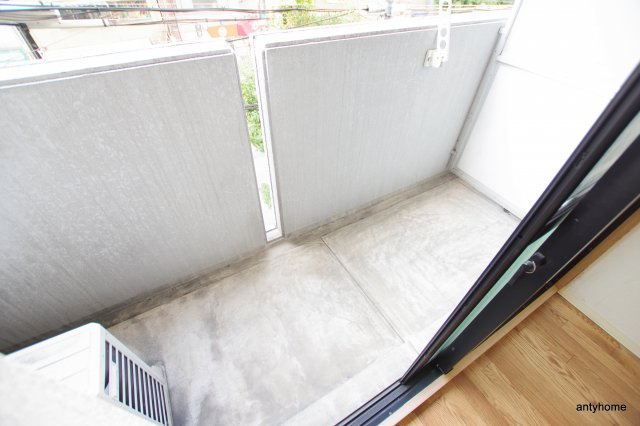 SHINE&SHINE55　仲介手数料無料のバルコニー