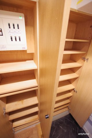 SHINE&SHINE55　仲介手数料無料の収納