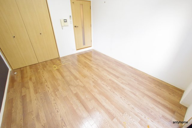 SHINE&SHINE55　仲介手数料無料の居間・リビング