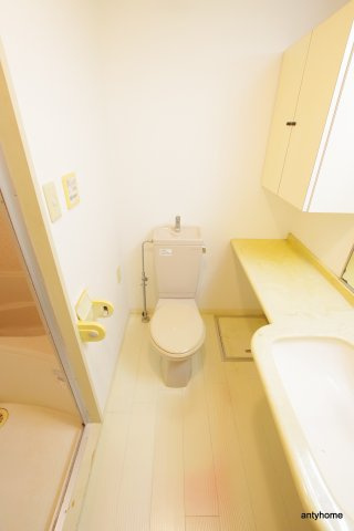 SHINE&SHINE55　仲介手数料無料のトイレ