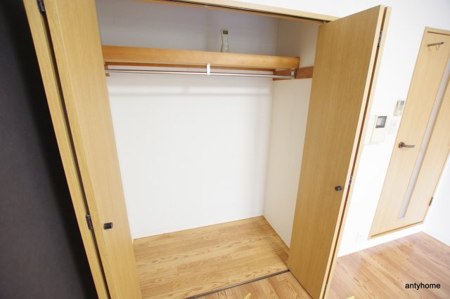 SHINE&SHINE55　仲介手数料無料の収納