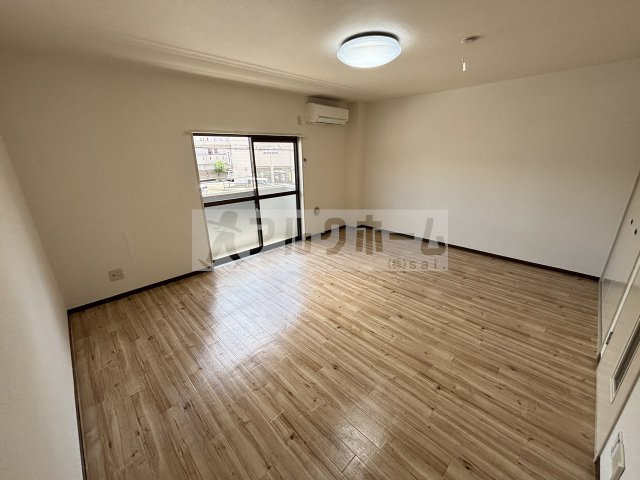 ソレアード1の洋室|ソレアードⅠ（柏原市国分本町）　洋室