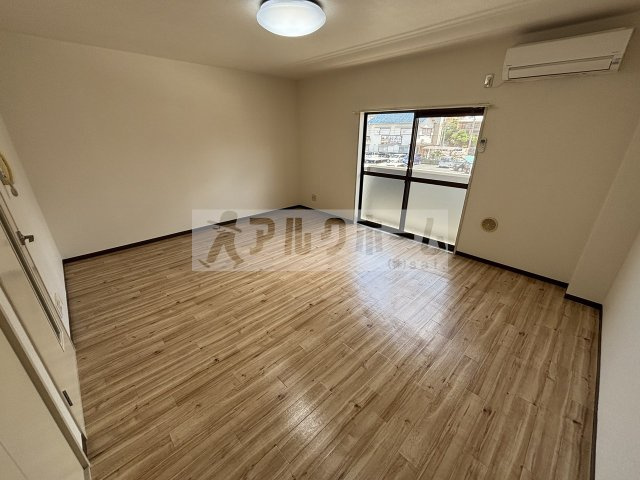 ソレアード1の洋室|ソレアードⅠ（柏原市国分本町）　洋室