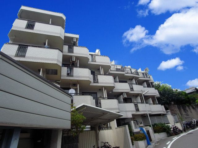 ジョイフル中山手の外観