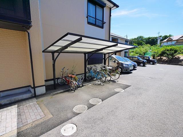 エステートピア学園前Eのその他共用部分|駐輪場