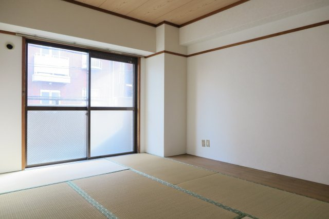 北畠西清川ビルの和室