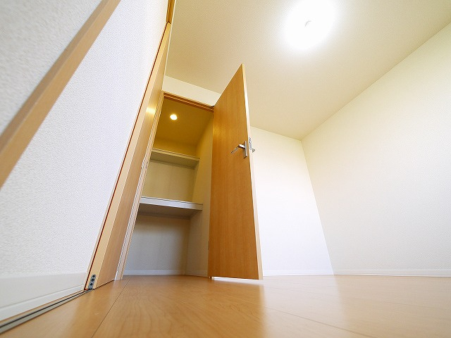 ボヌール　プレジオの収納|コンパクトなキッチンで掃除もラクラク