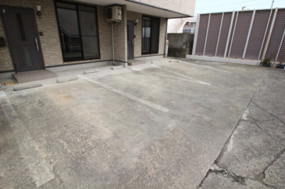 【駐車場】 | 十日市メゾネット