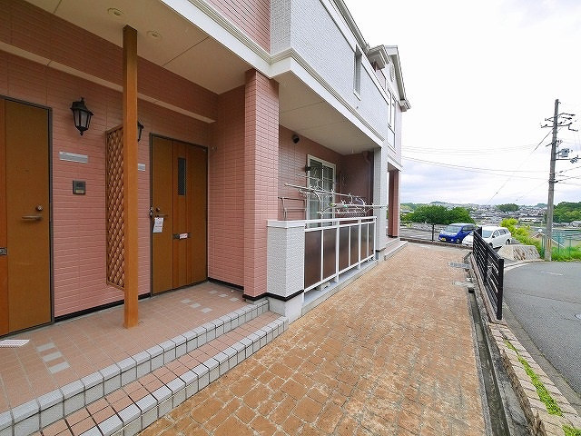 レフィナード富雄のその他共用部分|共用通路の様子です