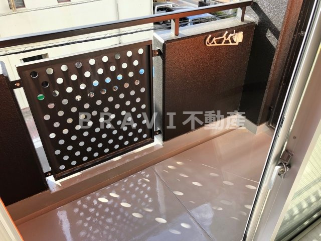 フォレステージ緑橋　BRAVI不動産のバルコニー|【フォレステージ緑橋】外からの目が気にならないバルコニーで洗濯物が干せます