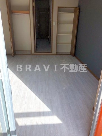 フォレステージ緑橋　BRAVI不動産の居間・リビング|【フォレステージ緑橋】ゆったり過ごせるリビングです