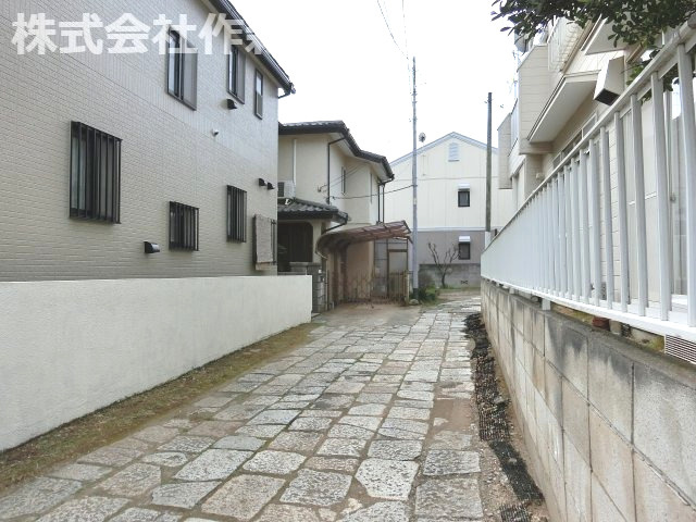 習志野市東習志野８丁目　中古戸建　土地約６０坪・建物約３６坪の前面道路含む現地写真