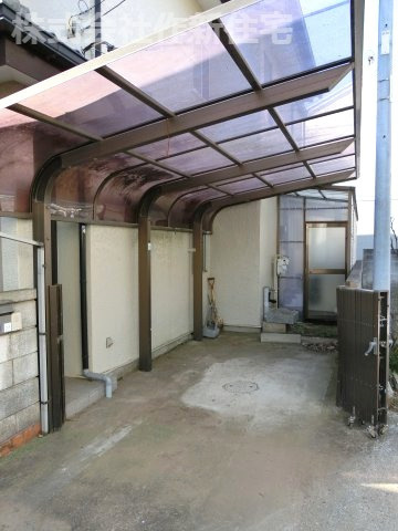 習志野市東習志野８丁目　中古戸建　土地約６０坪・建物約３６坪の駐車場