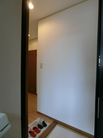 バームクーヘンA棟の玄関