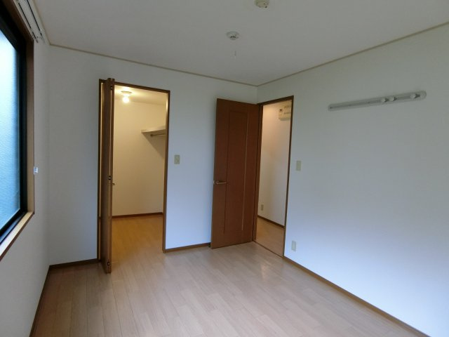 バームクーヘンA棟の洋室