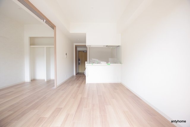 プレサンス大阪天満リバーシア　仲介手数料無料の洋室