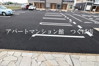 【駐車場】