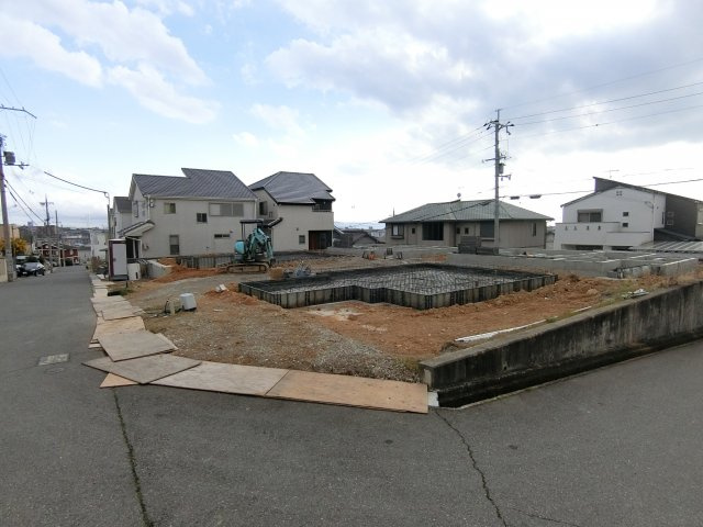 神戸市第18西区白水4号地　 新築戸建の外観|現在基礎工事中　完成が待ち遠しいですね