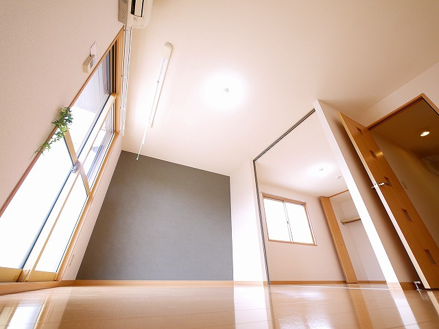 クレベールの内装|ゆったりとしたリビングです