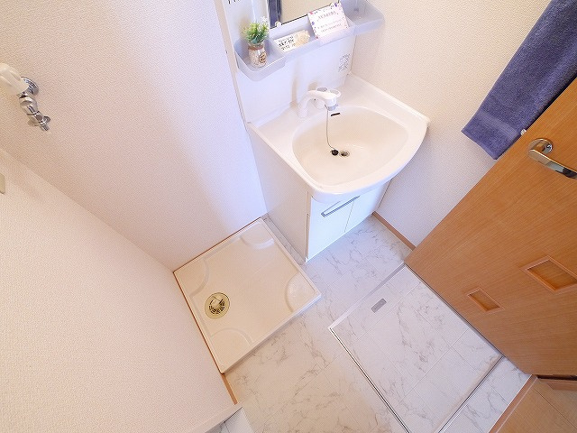 クレベールの洗面所|脱衣スペースもあります