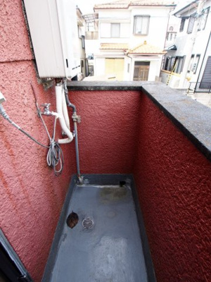 【設備】 | 市町ガーデンハウス | 室外洗濯機置き場