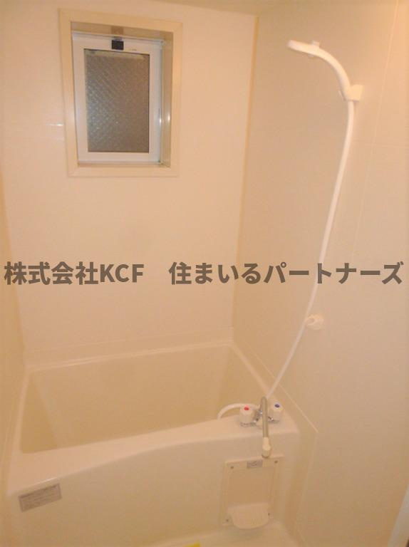 リブレア久留米駅前C棟の浴室|コンパクトで使いやすいお風呂です