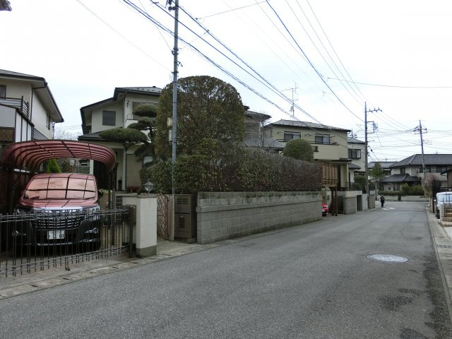 八千代市ゆりのき台５丁目　約７７坪　売地　建築条件なし　解体更地渡しの前面道路含む現地写真