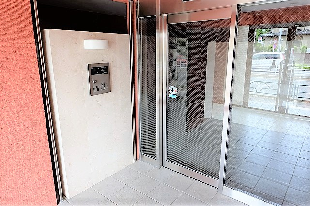 STEP1のエントランス